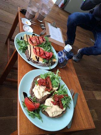 Byron Bay Lunch Cafe